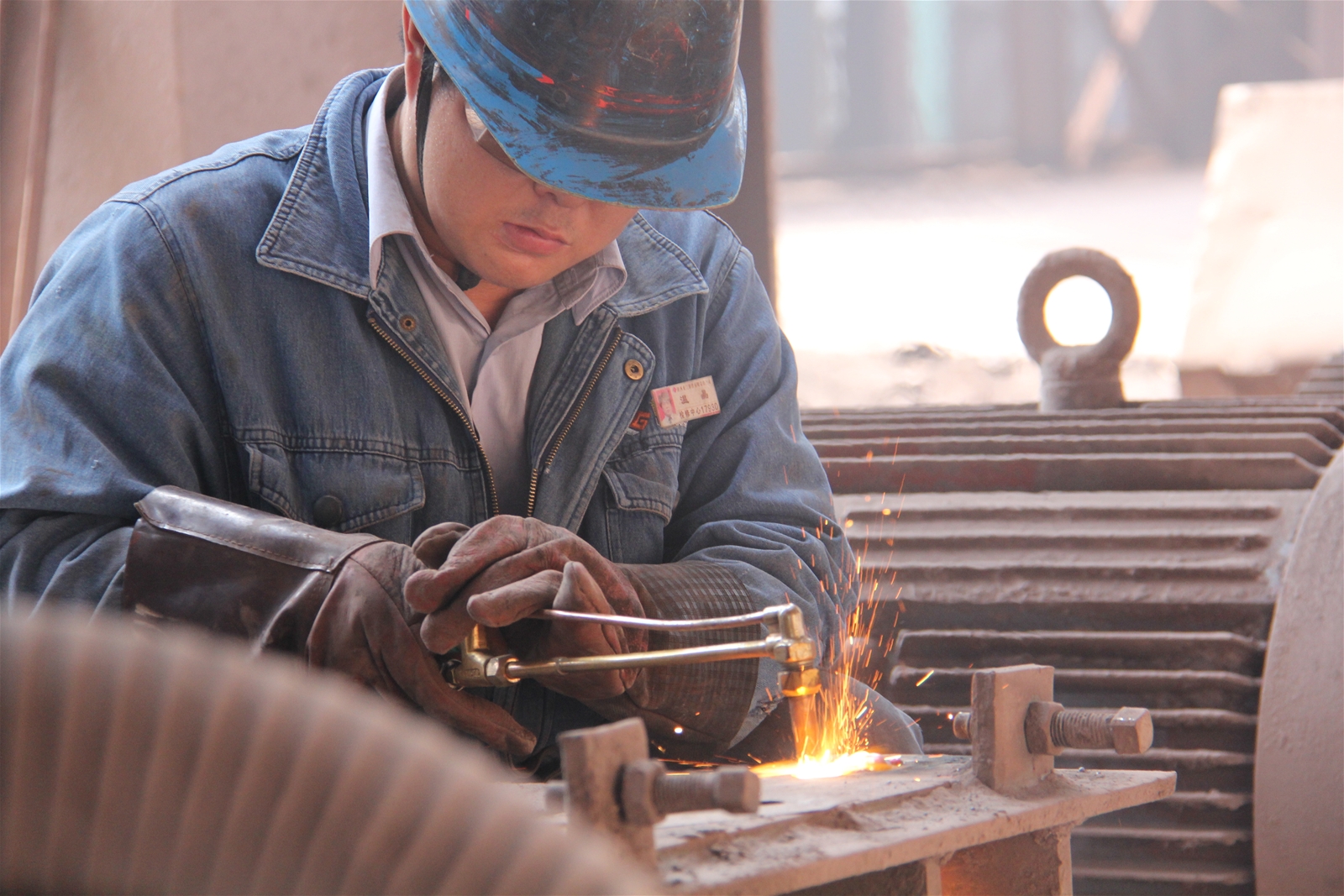 �zӰ�������z����